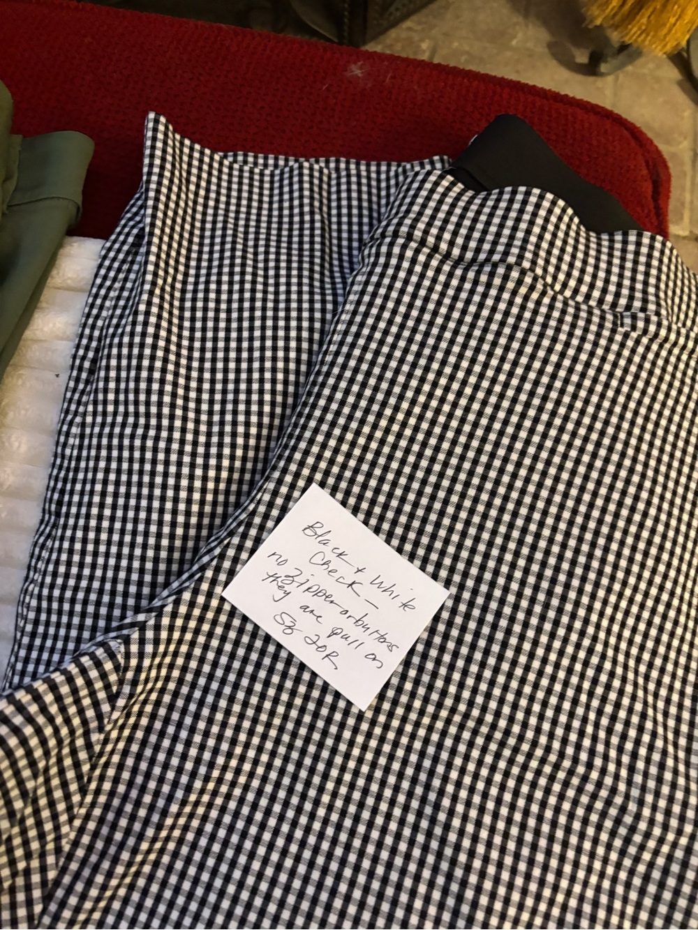 Black & White Gingham Pants - Classic Check Print